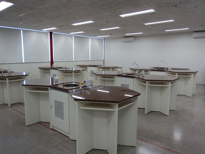 Móveis para Laboratório de Biologia Escolar